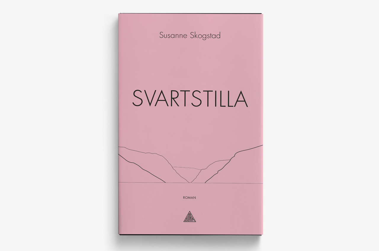 Book case svartstilla 01